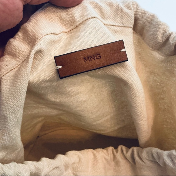 MANGO, Women's Handmade Braided Natural Fiber Shopper Bag Style, EUC - Picture 14 of 16